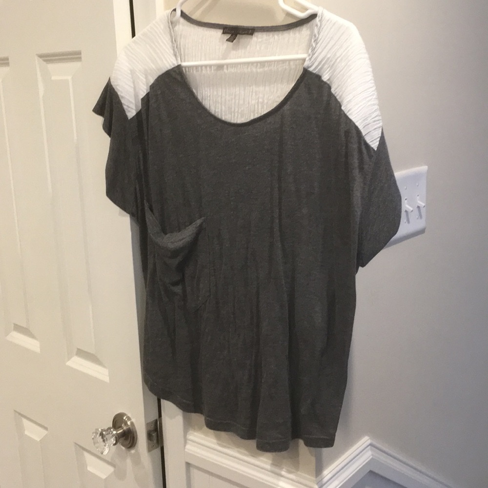 Urban Outfitters, grey and white tee